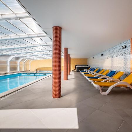 Hotel Colmeia Monte Real Bagian luar foto