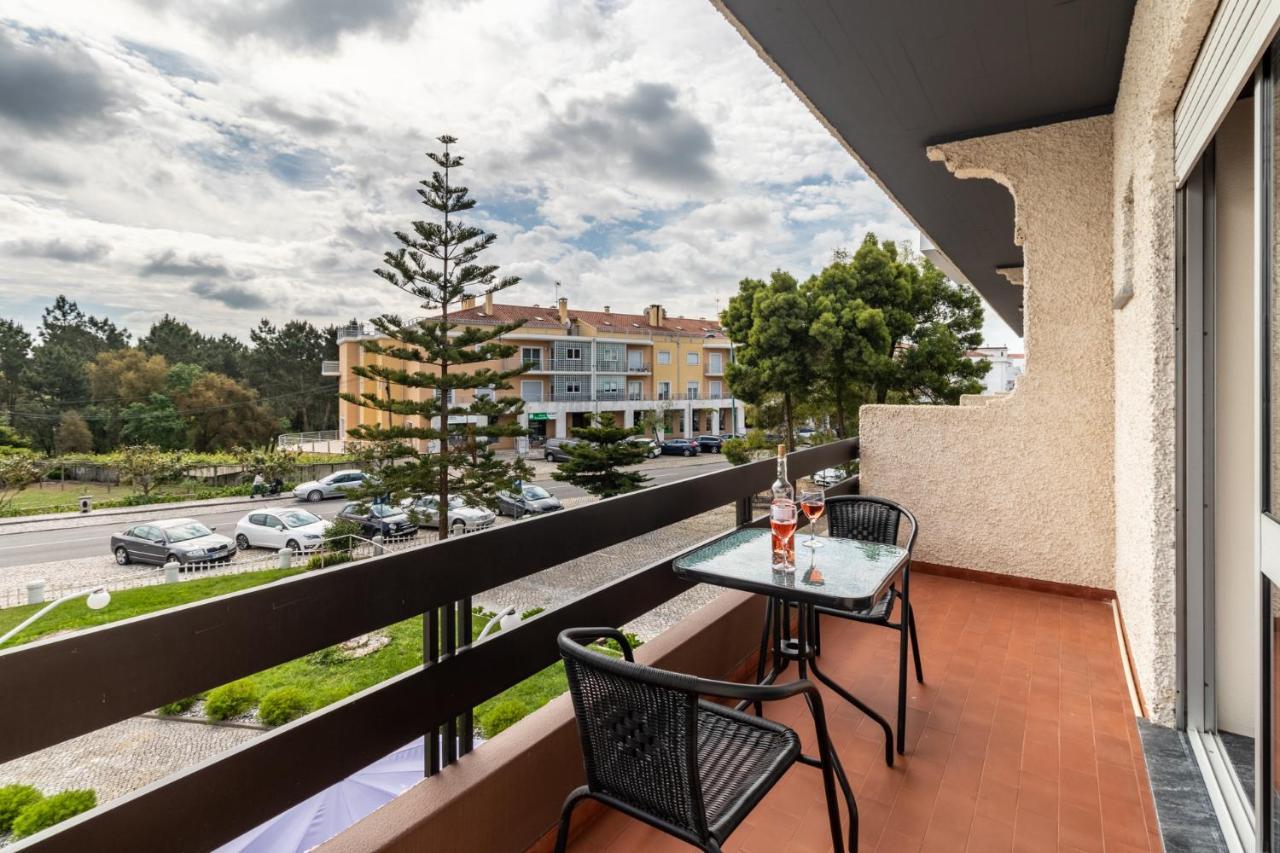Hotel Colmeia Monte Real Bagian luar foto