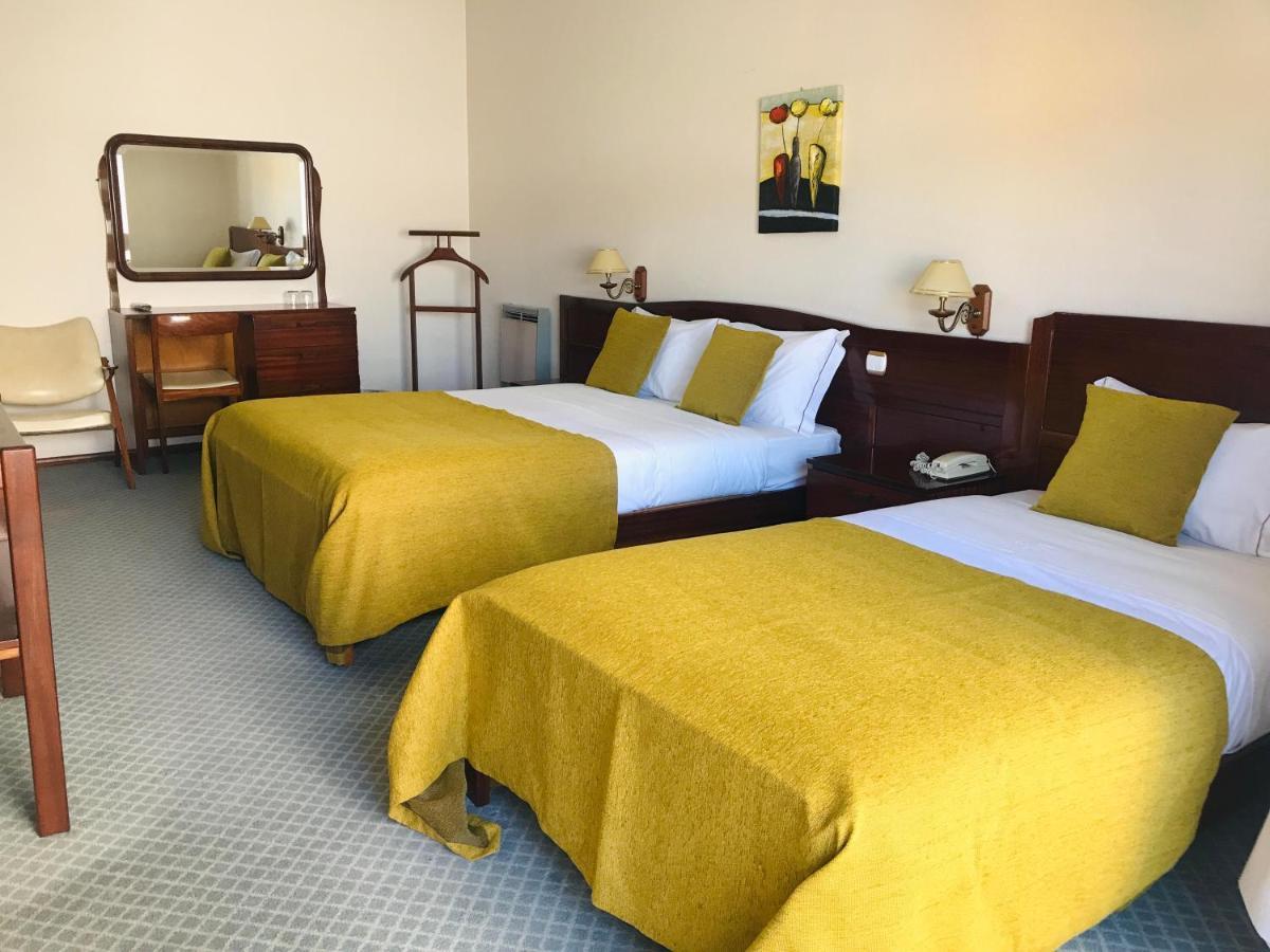 Hotel Colmeia Monte Real Bagian luar foto