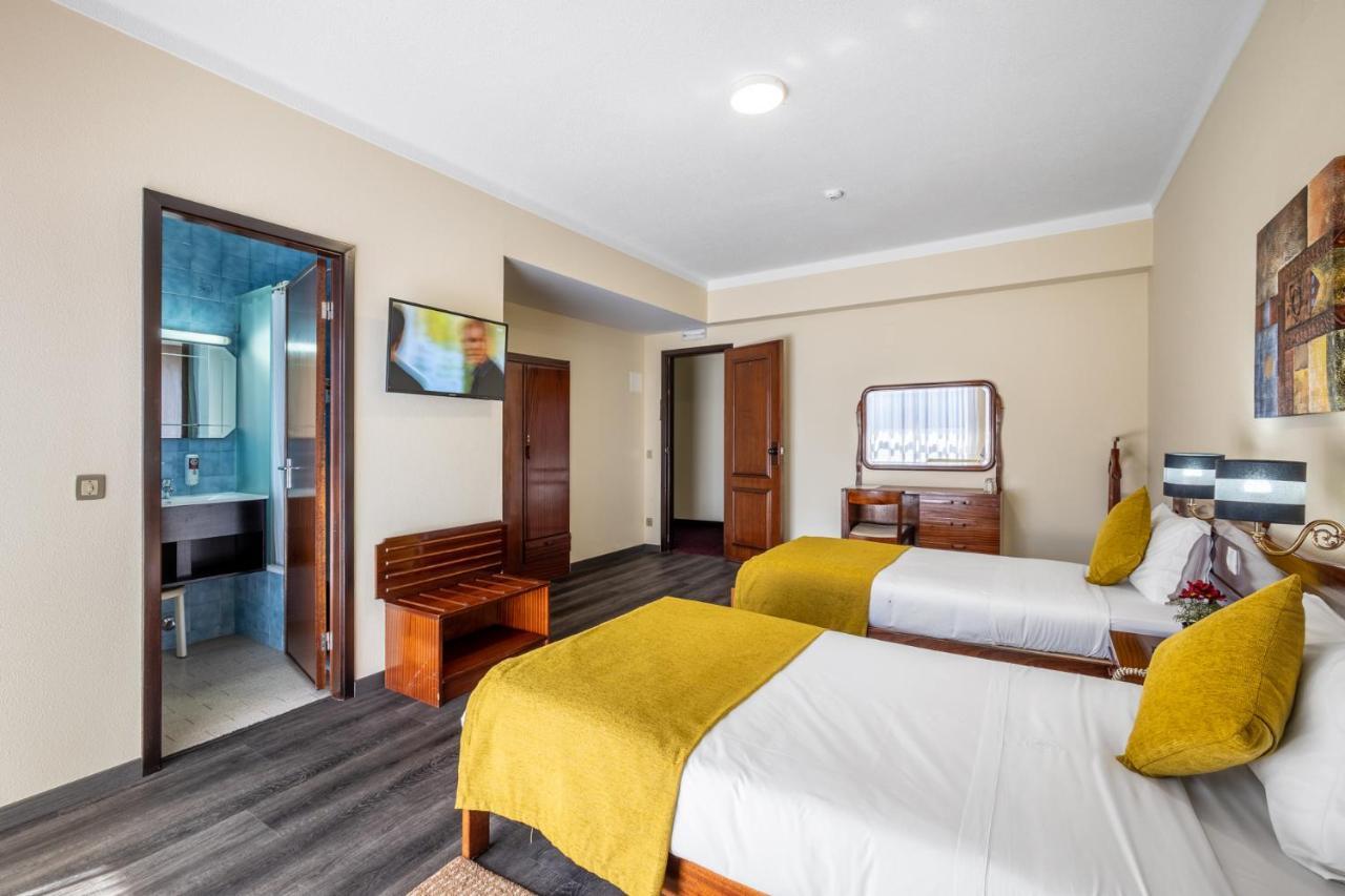 Hotel Colmeia Monte Real Bagian luar foto