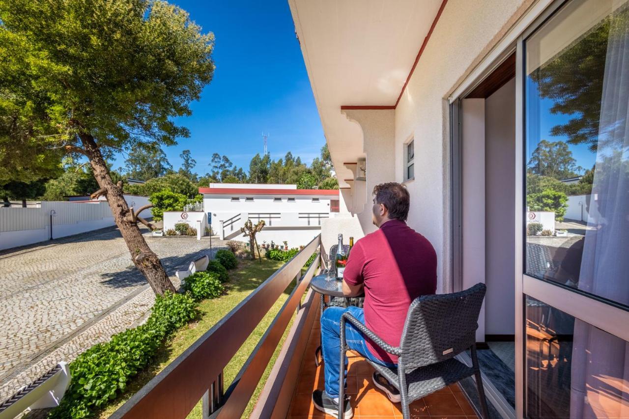 Hotel Colmeia Monte Real Bagian luar foto